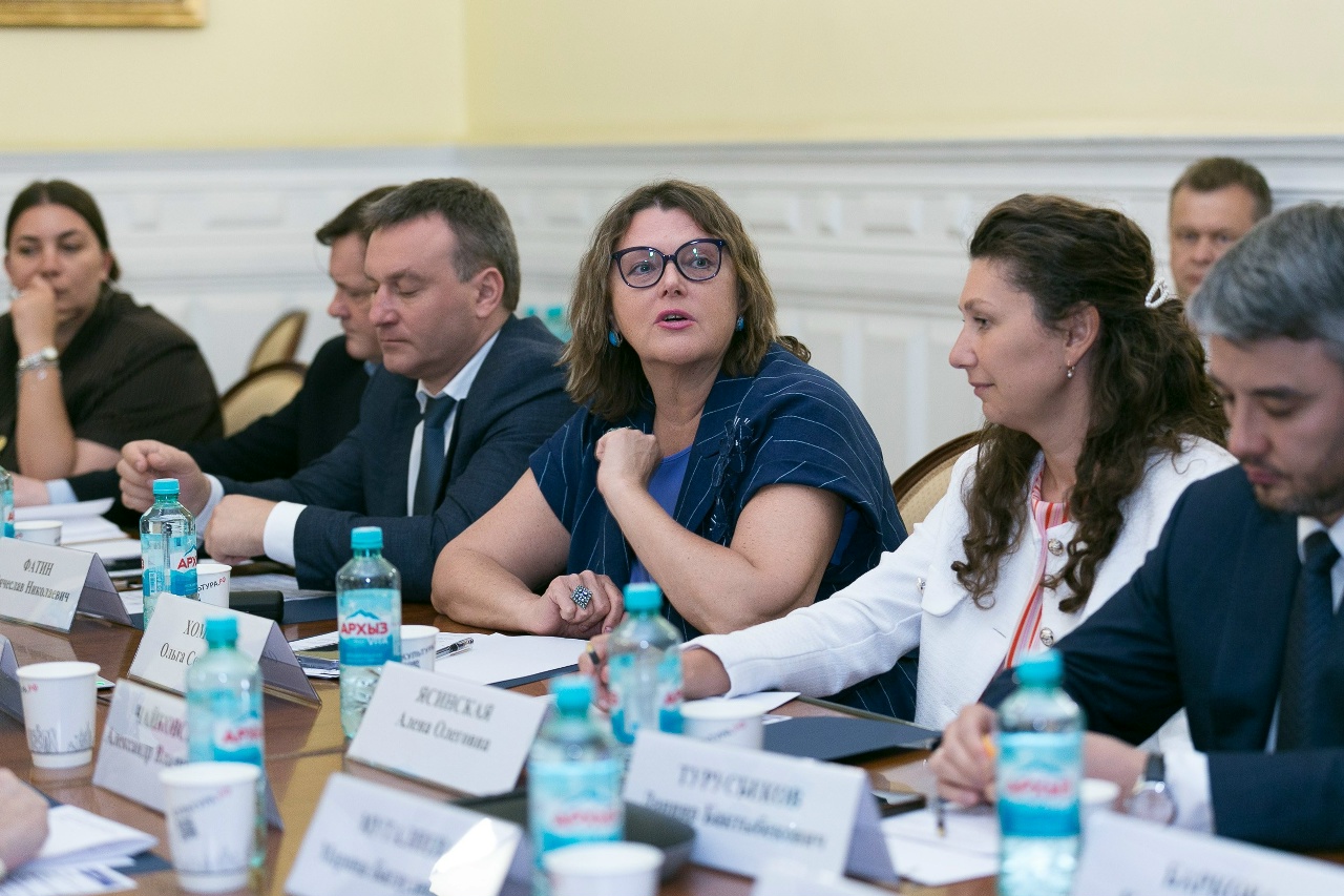 В Минкультуры России прошло заседание рабочей группы по консолидации творческих союзов